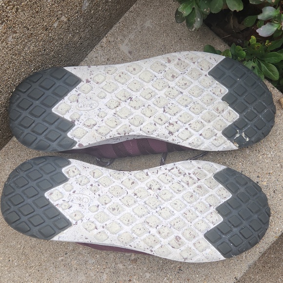 Chaco Women's Maroon Sneakers - Picture 2 of 4